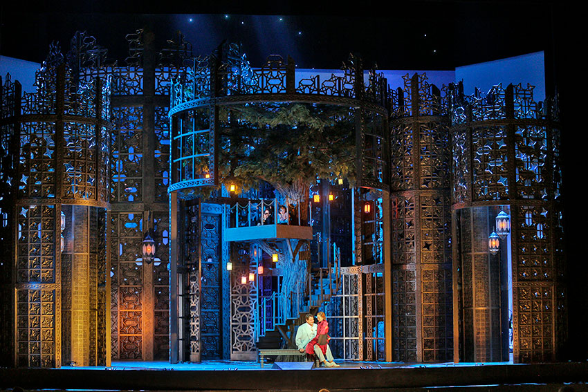 'Nozze di Figaro' courtesy of Ken Howard / Metropolitan Opera