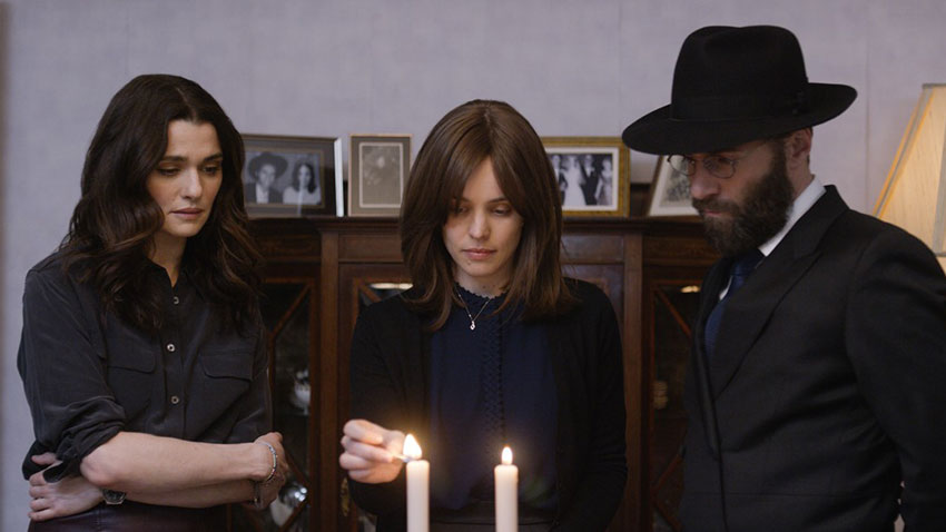 A scene from 'Disobedience' by Sebastián Lelio. Courtesy of Bleecker Street Media.