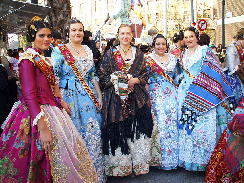 Falle partygoers in traditional dress.