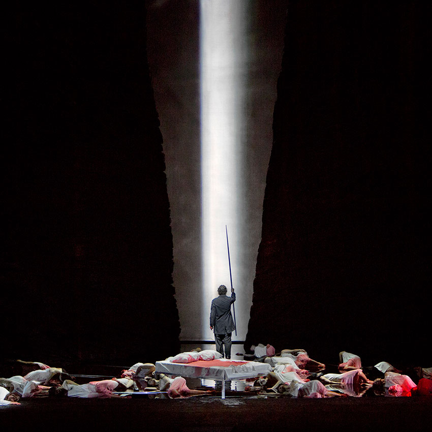 'Parsifal' courtesy of Ken Howard / Metropolitan Opera.