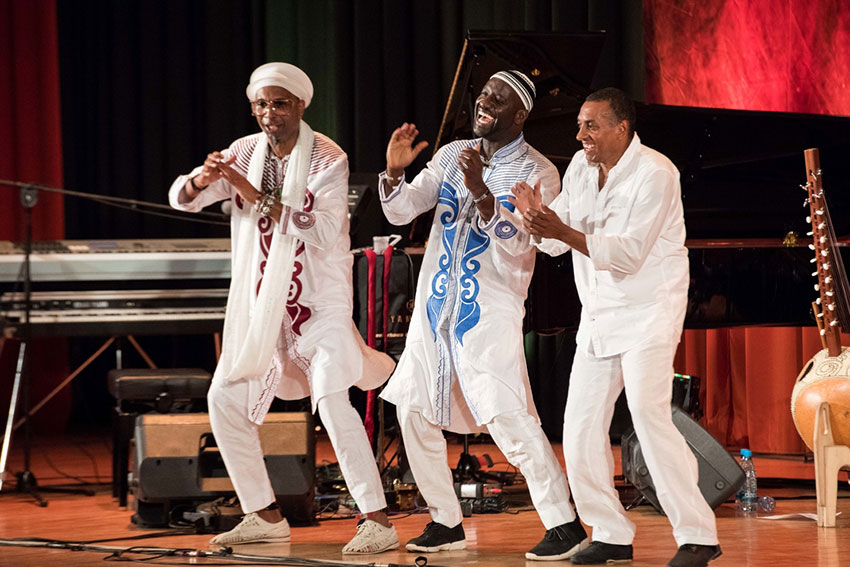 Omar Sosa, Seckou Keita, and Gustavo Ovalles. Courtesy of Jon Razinger / the artists.