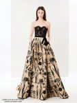 Amazing lace. Fall 2018. Courtesy of Oscar de la Renta.