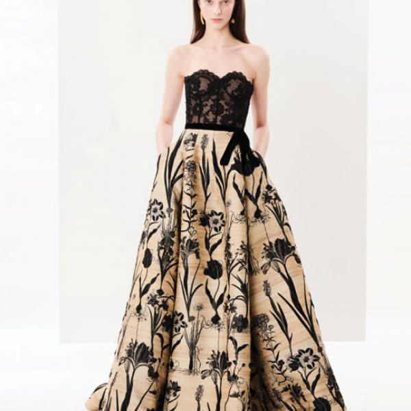 Amazing lace. Fall 2018. Courtesy of Oscar de la Renta.