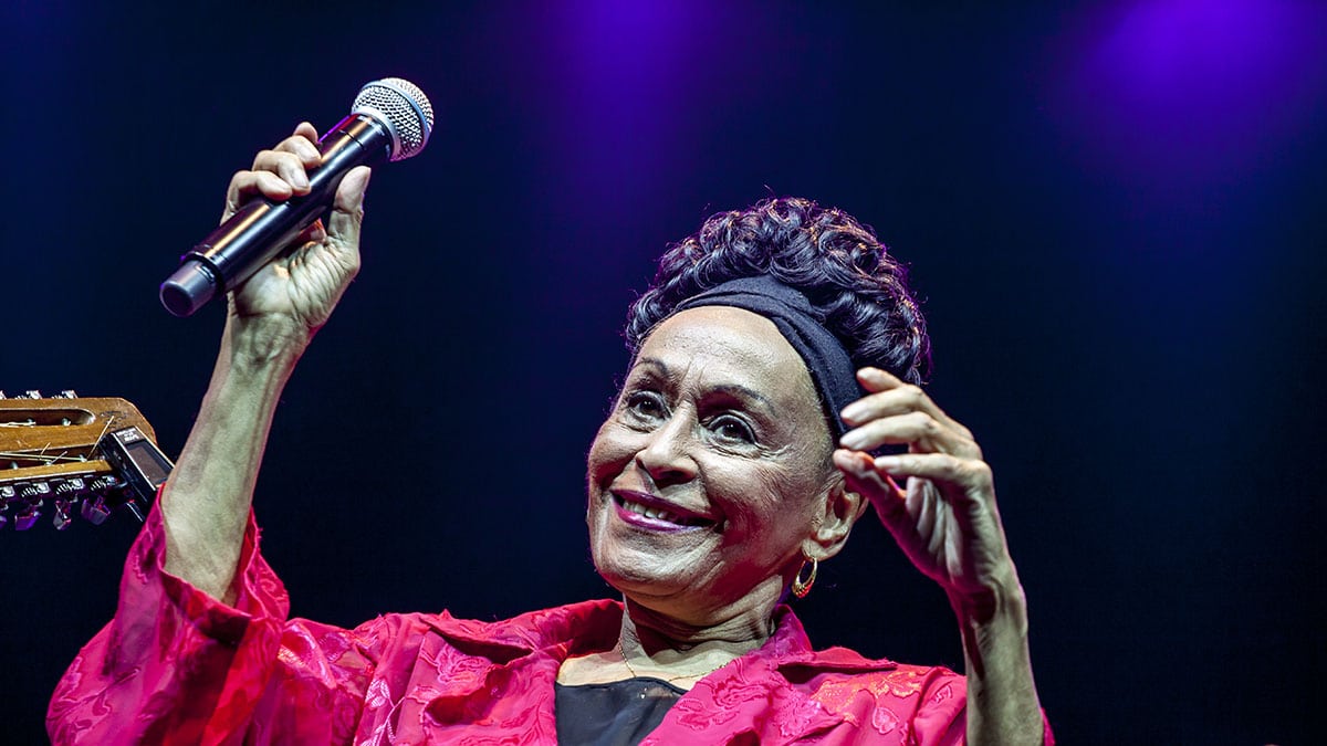 Omara Portuondo (Carlo Resstuccia/Dreamstime)