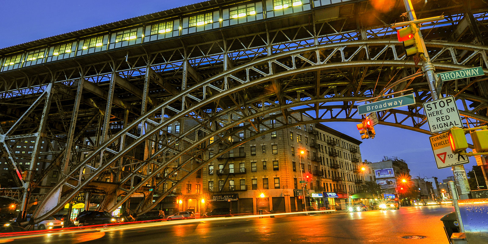 125th St Subway Bridge, Manhattanville, New York City (Demerzel21/Dreamstime)