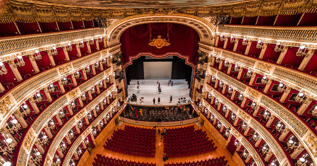 Teatro di San Carlo opera house in Naples, Italy (Photogolfer/Dreamstime)