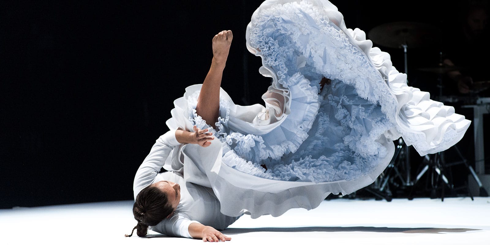 Rocío Molina "Caída del Ciello" [Fallen from Heaven] (Simone Fratini/NYCC)