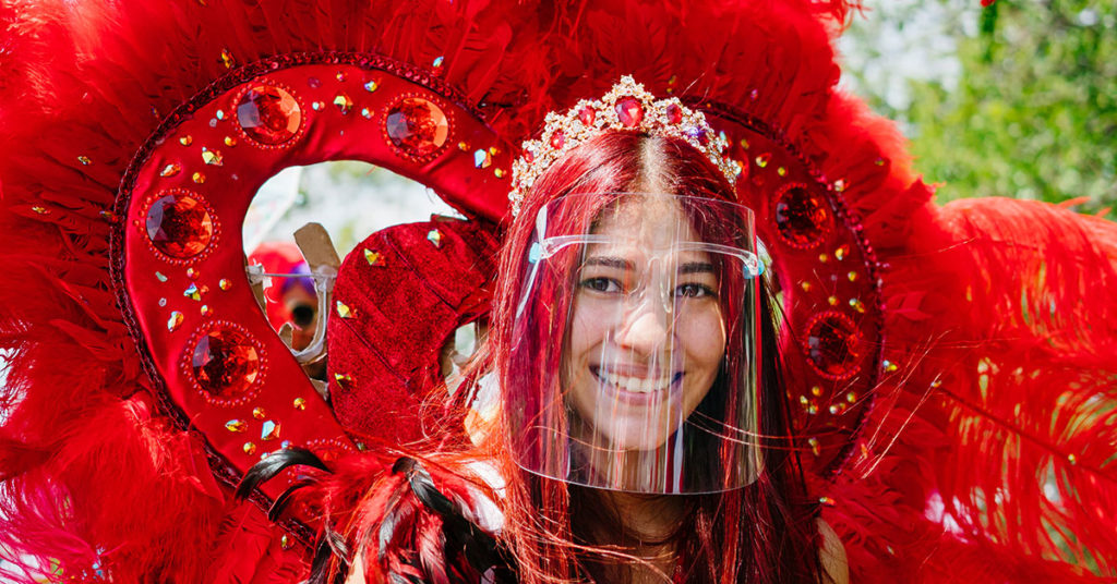 The Carnival Queen made everyone smile at the 2020 National Dominican Day Parade (Cindy Trinh/New York Latin Culture Magazine)