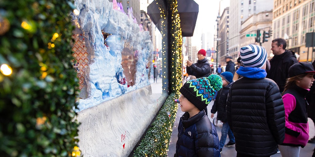 Kids love Macy's Holiday Windows (LittleNY/Dreamstime)