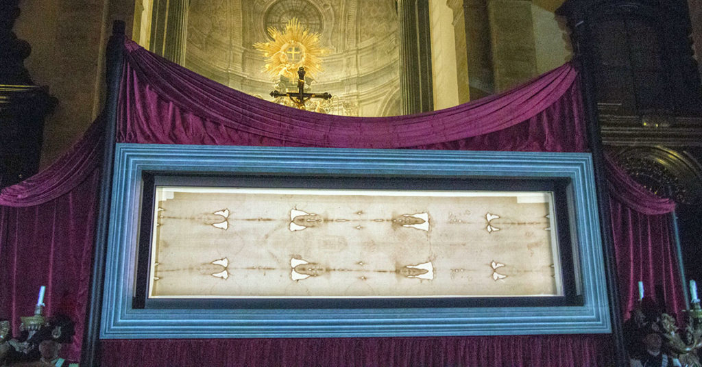 The Shroud of Turin at Turin Cathedral in 2015 (Saria Refilova/Dreamstime)