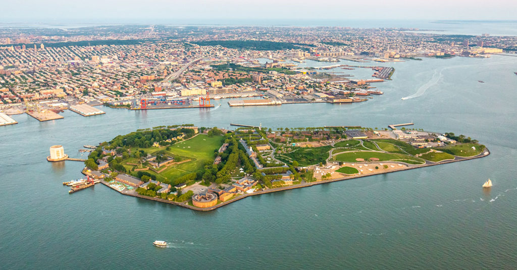 Governors Island with Red Hook, Brooklyn in the background (Ivan Mokoulin/Dreamstime)