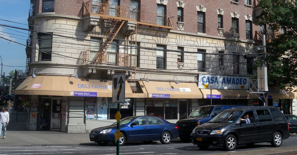 Casa Amadeo Latin music store in Longwood, The Bronx (Jim Henderson/Wikimedia)