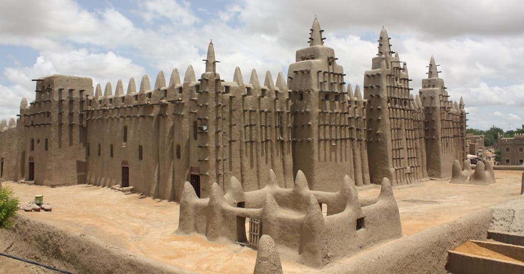 West Africa. The Great Mosque of Djenne Mali. (Sarlay/Adobe)