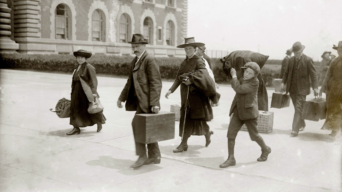 NYC Immigrant Heritage Week (Everett Collection/Adobe)