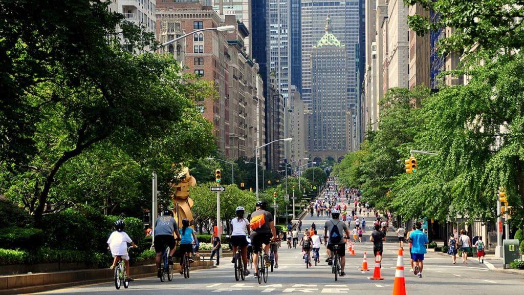 Summer Streets NYC (Lei Xu/Dreamstime)