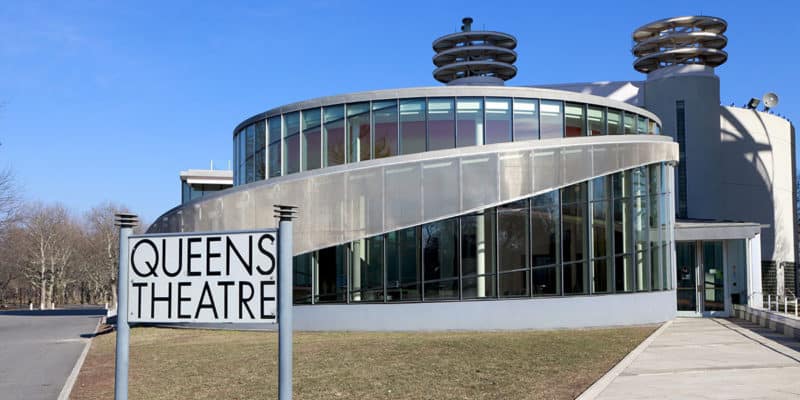 Queens Theatre (vacant/Adobe)