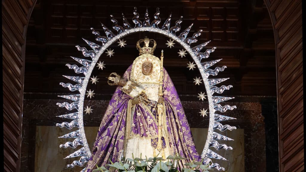 Our Lady of Candelaria (Marco Gallo/Dreamstime)