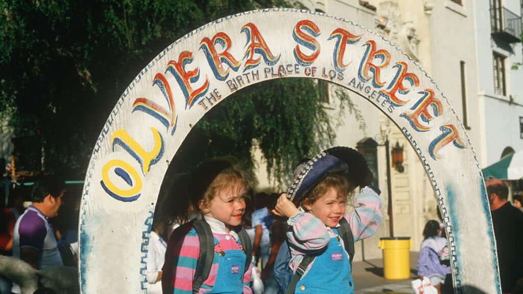 Olvera Street, Los Angeles, California (Joe Sohm/Dreamstime)