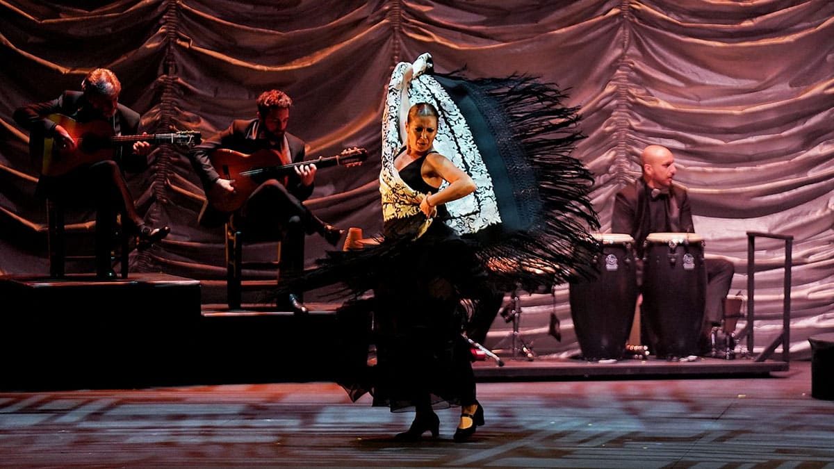 Flamenco Festival New York City Center, Sara Baras "Alma," (Santana de Yepes/NYCC)