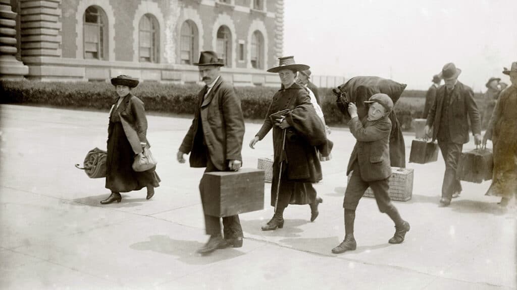 Things to do in NYC this weekend: April 21-23, 2023 (Everett Collection/Adobe)