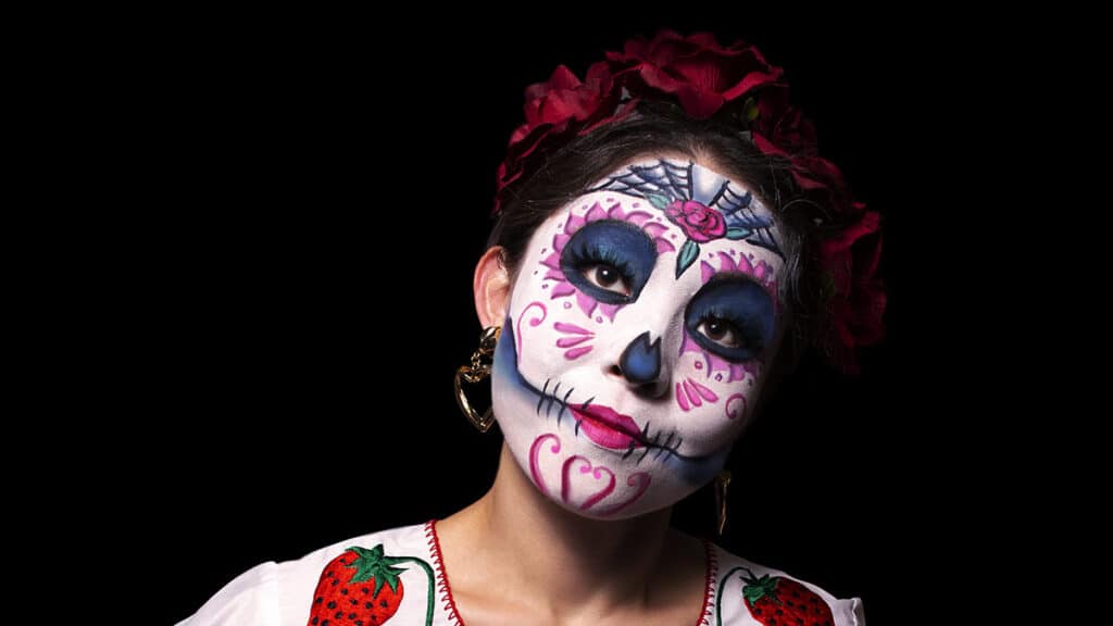 Catrina painted face for Day of the Dead, Día de los Muertos (Rodrigo Reyes/Dreamstime)