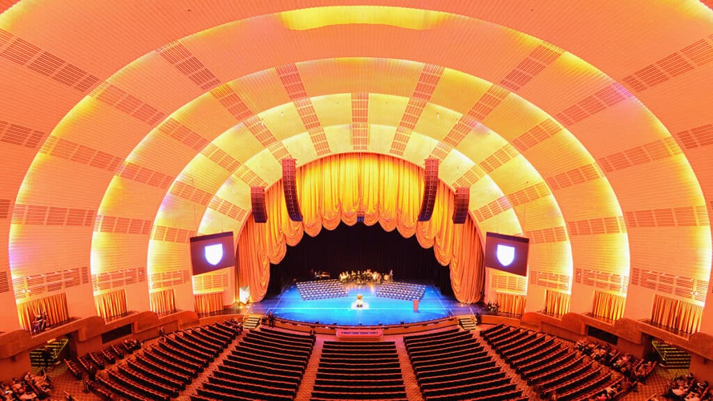 Radio City Music Hall (Sean Pavone/Dreamstime)