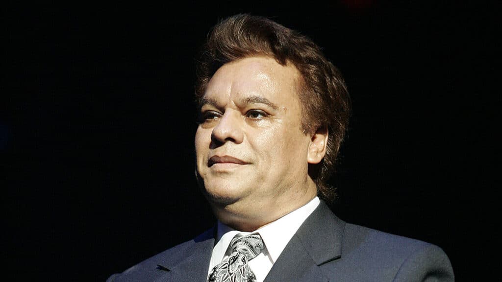 Juan Gabriel in 2006 (Michael Bush/Dreamstime)